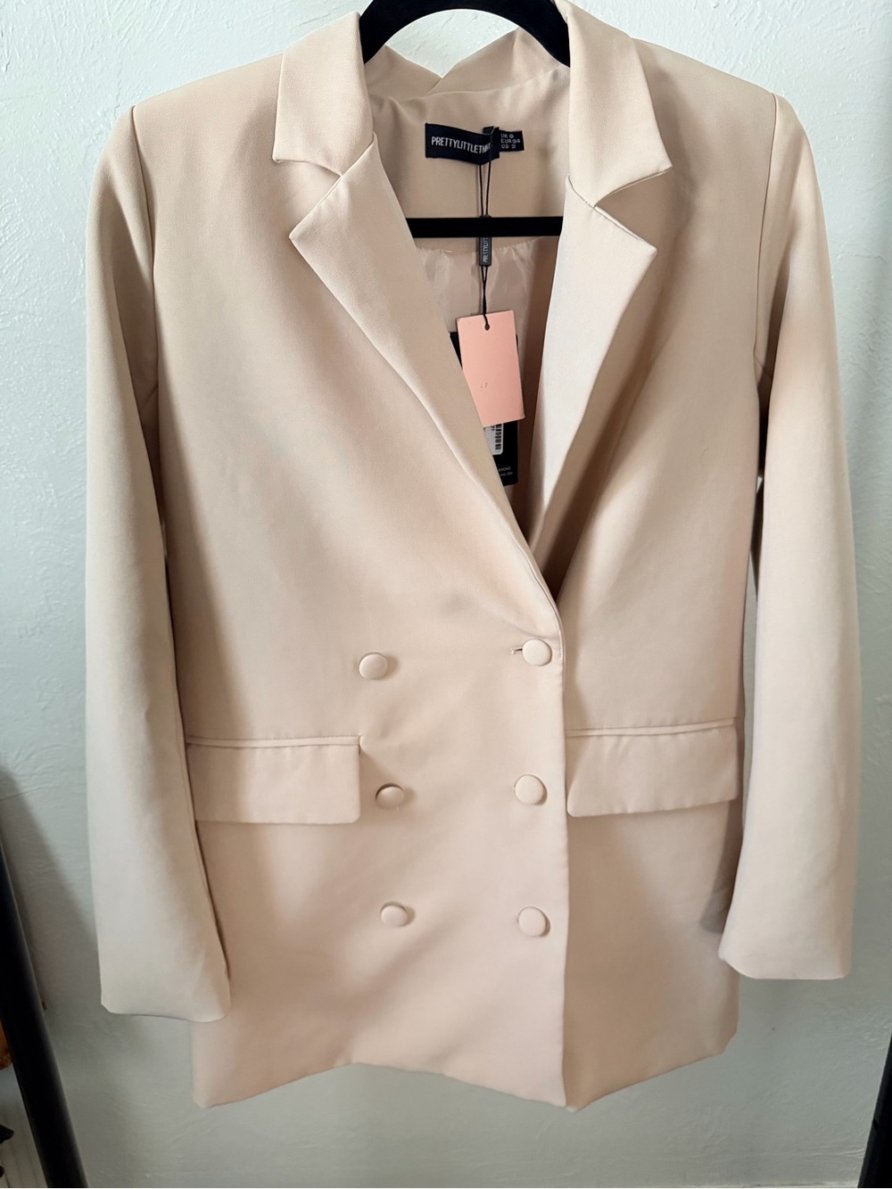 PrettyLittleThing Cream Double-Breasted Blazer - Size 2 NWT‎